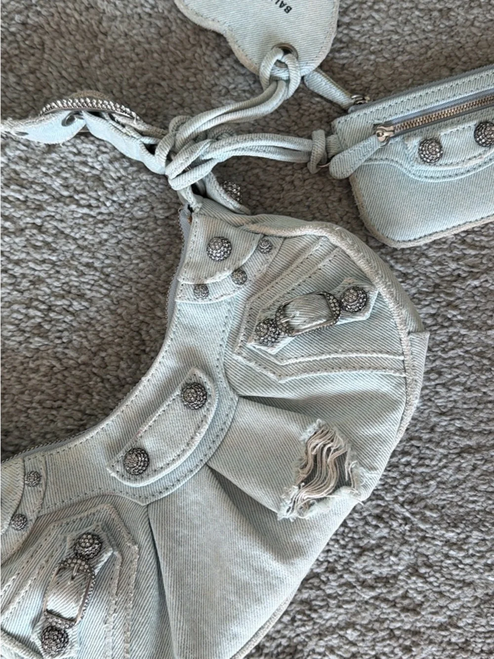 Balenciaga Light Gray Distressed Leather Shoulder Bag with Stud Accents - Picture 2 of 3